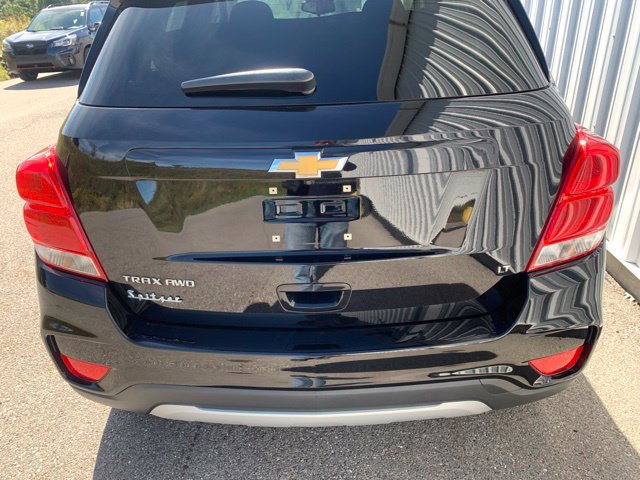 Used 2020 Chevrolet Trax LT AWD/4WD image 9