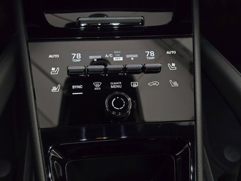 New 2026 Porsche Cayenne image 17