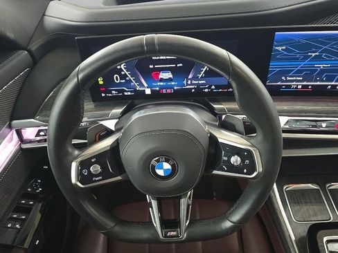 Used 2023 BMW 760i xDrive w/ Executive Package AWD/4WD image 3