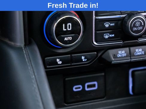 Used 2024 Chevrolet Tahoe Z71 w/ Luxury Package AWD/4WD image 29
