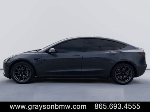 Used 2022 Tesla Model 3 Long Range AWD/4WD image 6