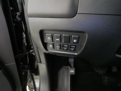 Used 2011 Nissan Murano SL AWD/4WD image 26