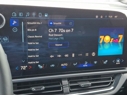 Certified 2024 Chevrolet Equinox EV RS image 17