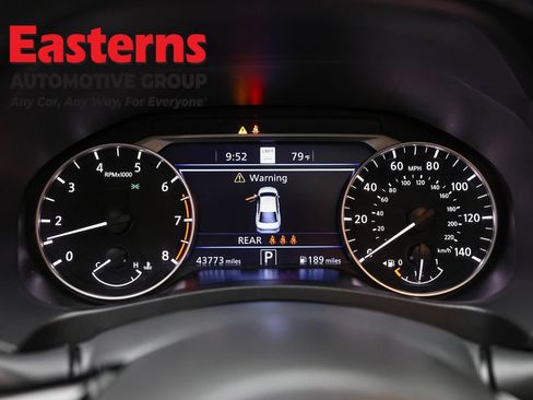 Used 2023 Nissan Altima 2.5 SV w/ SV Premium Package FWD image 18