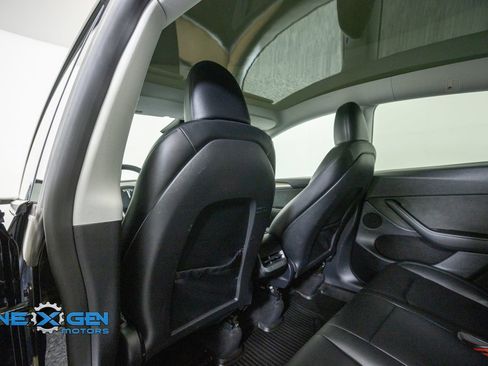 Used 2024 Tesla Model Y Performance AWD/4WD image 25