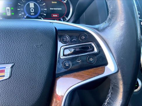 Used 2020 Cadillac Escalade Premium Luxury RWD image 25