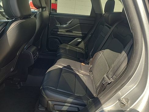 Used 2022 Lincoln Corsair AWD w/ Premium Package image 19