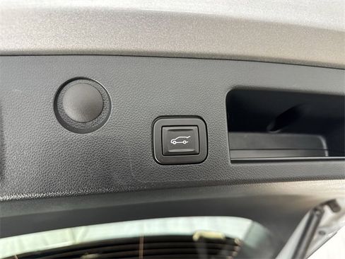 Certified 2025 Chevrolet Equinox LT w/ Convenience Package II image 27