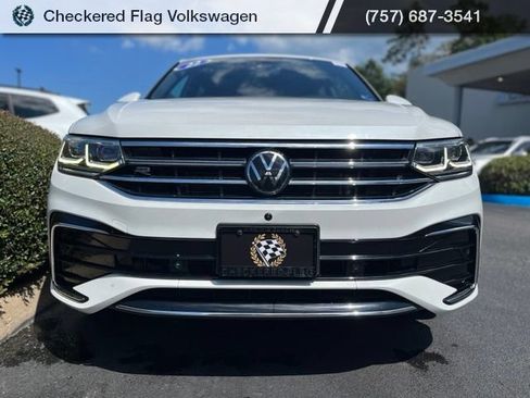 Used 2022 Volkswagen Tiguan SEL R-Line AWD/4WD image 13