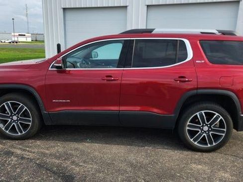 Used 2021 GMC Acadia SLT w/ Technology Package image 7