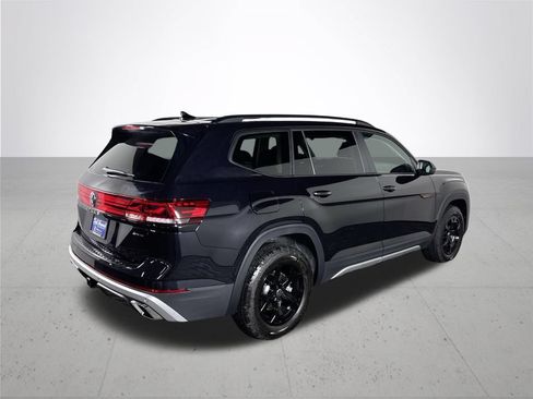 New 2026 Volkswagen Atlas Peak Edition AWD/4WD image 6
