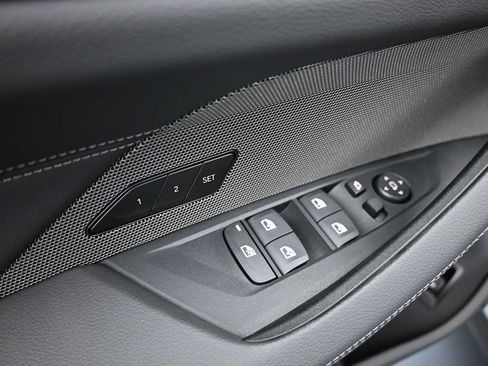New 2026 BMW i4 eDrive40 w/ M Sport Package RWD image 9