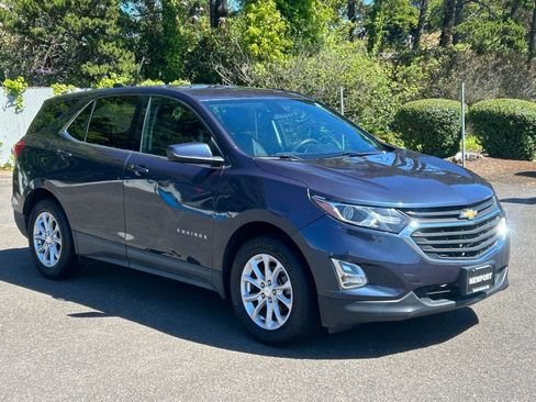 Used 2018 Chevrolet Equinox LT FWD image 3