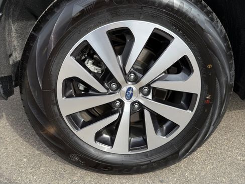 Certified 2025 Subaru Outback Premium w/ Popular Package #1A image 24