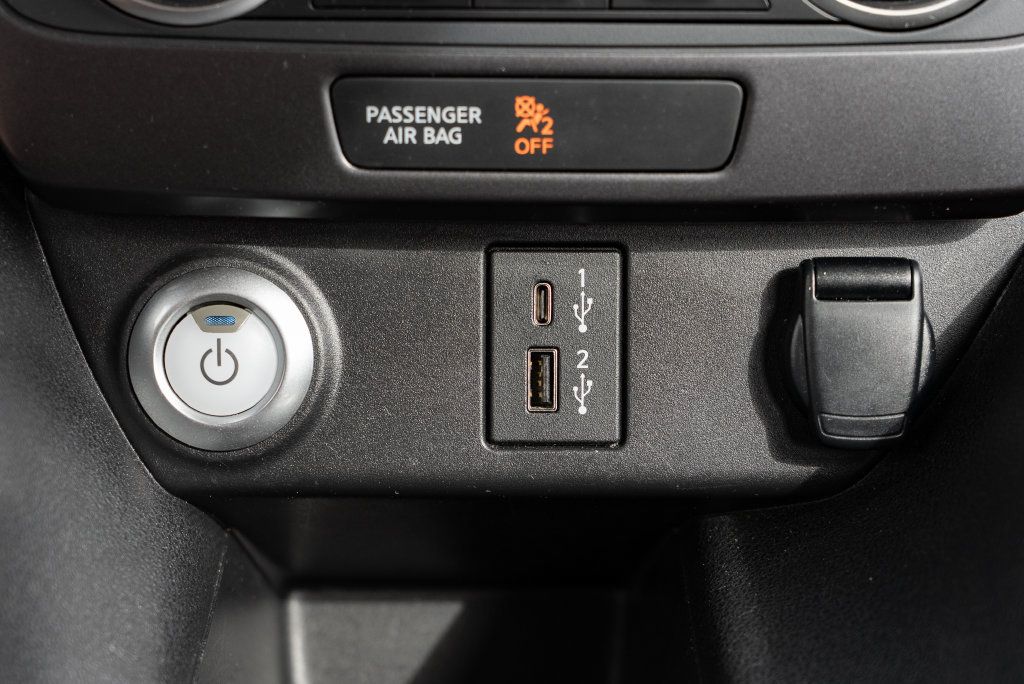 Used 2025 Nissan Leaf S FWD image 19