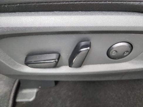 Used 2025 Nissan Pathfinder SL AWD/4WD image 20