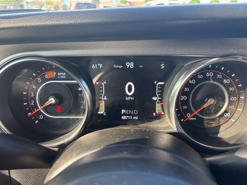 Used 2021 Jeep Wrangler Sport S image 26