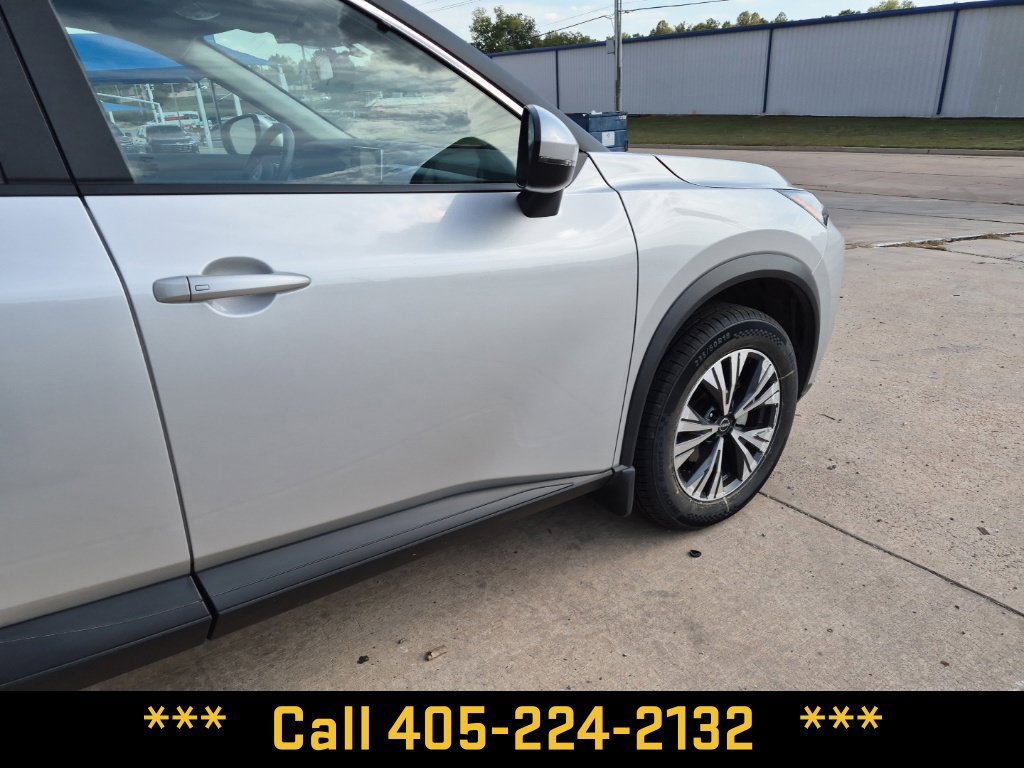 Used 2023 Nissan Rogue SV FWD image 21
