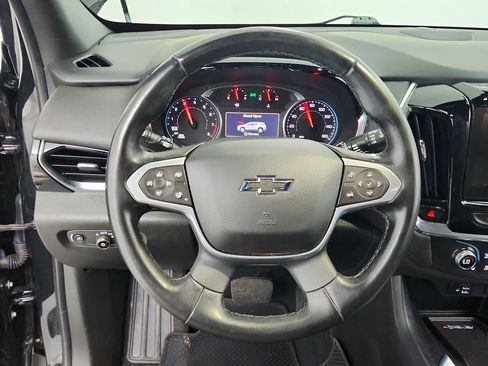 Used 2023 Chevrolet Traverse RS FWD image 19