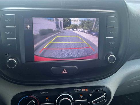 Used 2023 Kia Soul LX w/ LX Technology Package image 25