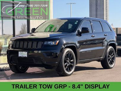 Used 2017 Jeep Grand Cherokee Altitude