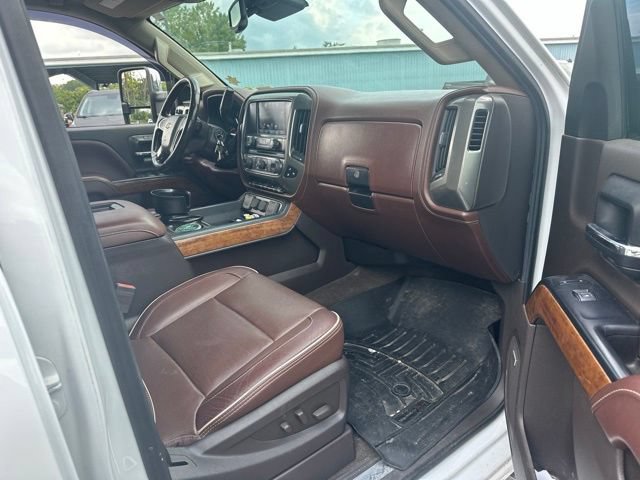 Used 2019 Chevrolet Silverado 2500 High Country AWD/4WD image 15