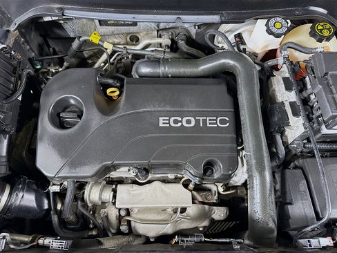 Used 2022 Chevrolet Equinox LT image 39