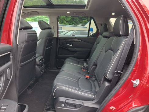 Used 2023 Honda Pilot Elite image 9