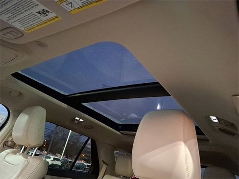 Used 2020 Ford Explorer Platinum image 15