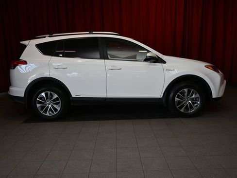 Certified 2016 Toyota RAV4 XLE image 9