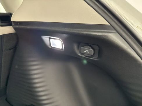 Certified 2024 Honda HR-V LX image 24