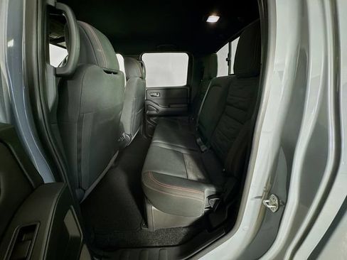 Used 2023 Nissan Frontier PRO-4X w/ Pro Convenience Package AWD/4WD image 28