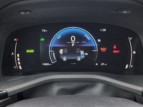 Used 2025 Toyota Camry SE FWD image 30