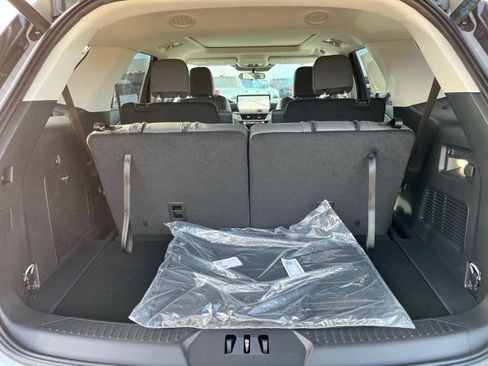 New 2026 Ford Explorer Active w/ Active Comfort Package image 19