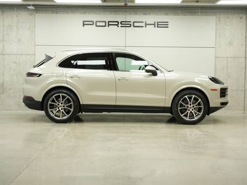 New 2026 Porsche Cayenne image 8