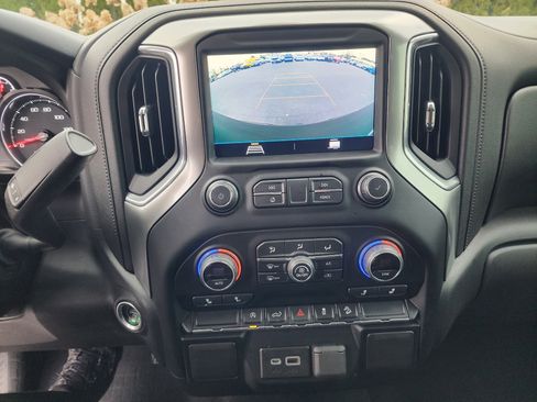 Used 2021 Chevrolet Silverado 1500 RST w/ Z71 Off-Road Package image 33