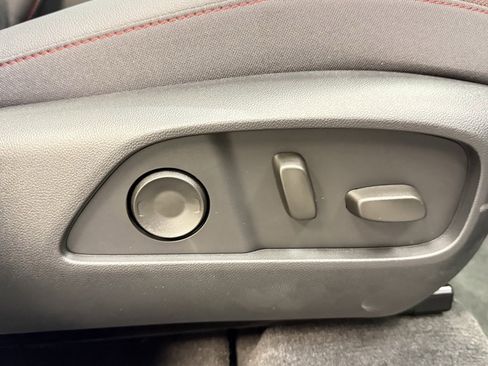 New 2026 Chevrolet Equinox RS w/ Convenience Package III image 15