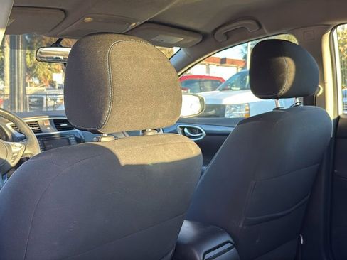 Used 2018 Nissan Sentra SR image 15