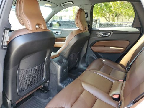 Certified 2024 Volvo XC60 T8 Plus w/ Protection Package Premier image 10