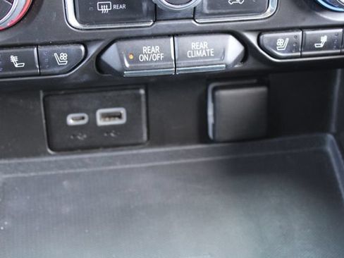 Used 2021 Chevrolet Suburban High Country RWD image 37