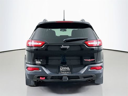 Used 2018 Jeep Cherokee Trailhawk w/ Quick Order Package 27L image 10