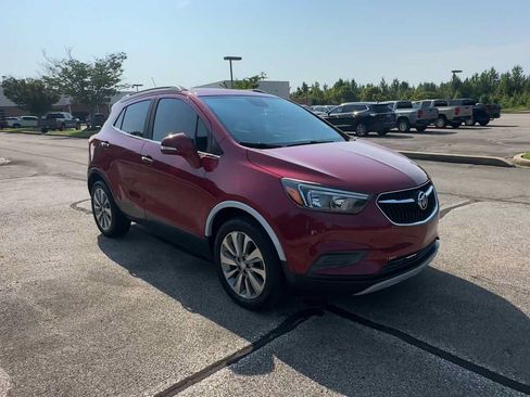Used 2019 Buick Encore Preferred FWD image 2