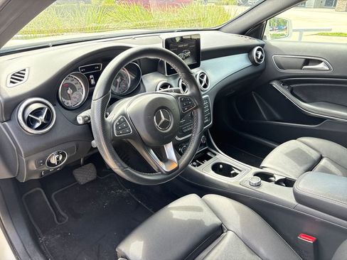 Used 2017 Mercedes-Benz GLA 250 image 6