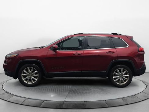 Used 2015 Jeep Cherokee Limited w/ Technology Group AWD/4WD image 2