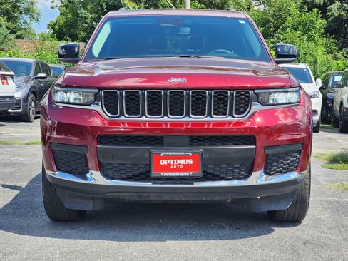 Used 2023 Jeep Grand Cherokee L Laredo w/ Luxury Tech Group I AWD/4WD image 2
