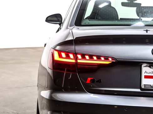 Used 2023 Audi S4 Premium Plus w/ Premium Plus Package image 16