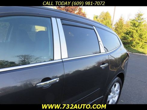 Used 2016 Chevrolet Traverse LT w/ Style and Technology Package AWD/4WD image 24