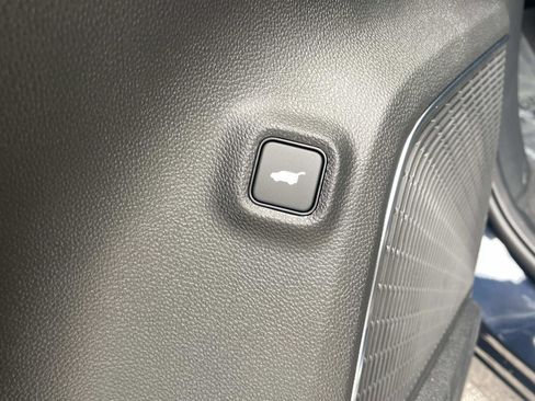 Used 2026 Acura MDX SH-AWD w/ Advance Package image 17