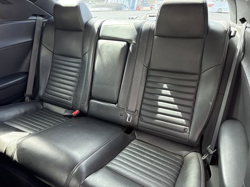Used 2013 Dodge Challenger R/T image 10