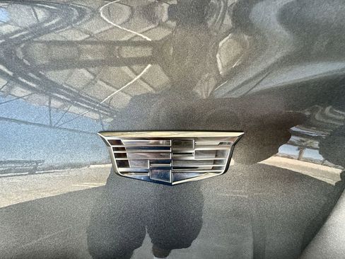 Used 2023 Cadillac XT6 Luxury image 32